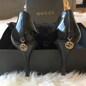 *AUTHENTIC* GUCCI Black Patent Leather Pumps Heels